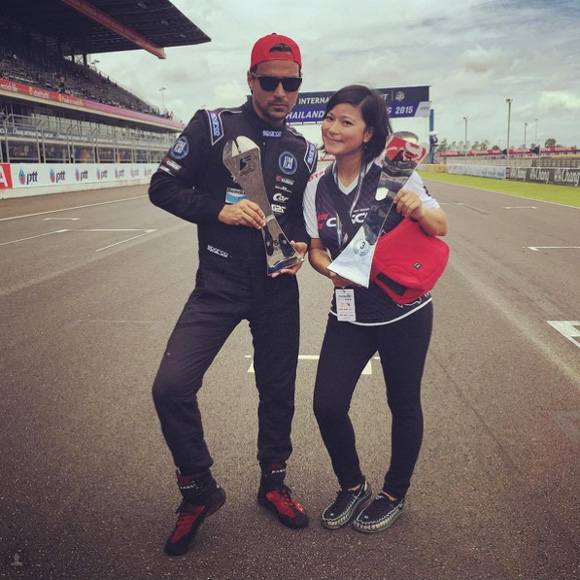 เร แมคโดแนลด์ แหม่ม สริญญา เร แมคโดแนลด์ แหม่ม สริญญา