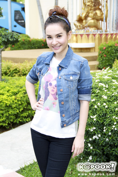 เดือนประดับดาว บวงสรวง เดือนประดับดาว บวงสรวง