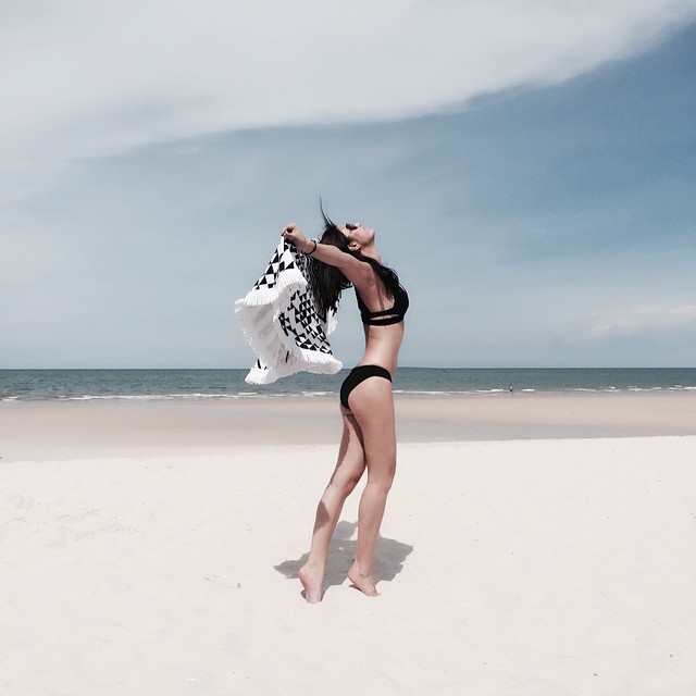 เอมมี่ มรกต ชุดว่ายน้ำ บิกินี่ เอมมี่ มรกต ชุดว่ายน้ำ บิกินี่