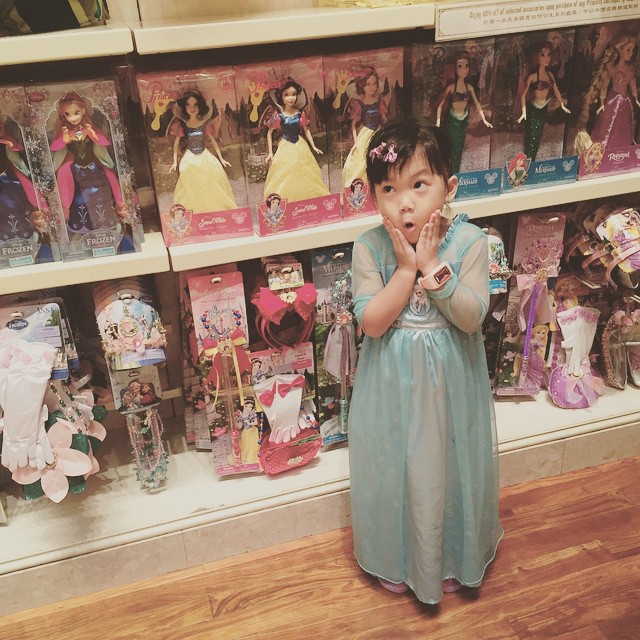 บอย ปกรณ์ น้องวันใหม่ หน่อง ธนา และคุณแม่ บอย ปกรณ์ น้องวันใหม่ หน่อง ธนา และคุณแม่