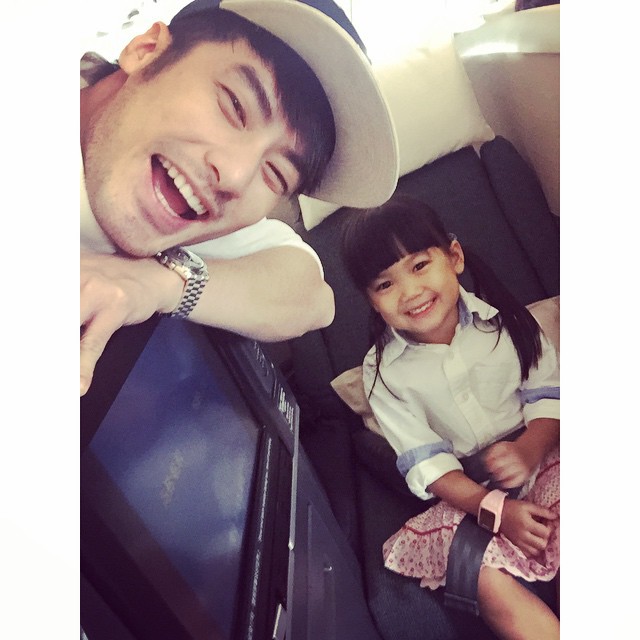 บอย ปกรณ์ น้องวันใหม่ หน่อง ธนา และคุณแม่ บอย ปกรณ์ น้องวันใหม่ หน่อง ธนา และคุณแม่