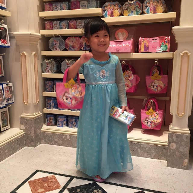 บอย ปกรณ์ น้องวันใหม่ หน่อง ธนา และคุณแม่ บอย ปกรณ์ น้องวันใหม่ หน่อง ธนา และคุณแม่