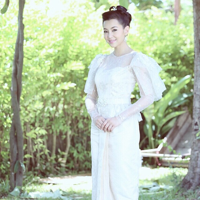 เจมส์ จิ เบลล่า ปดิวรัดา เจมส์ จิ เบลล่า ปดิวรัดา