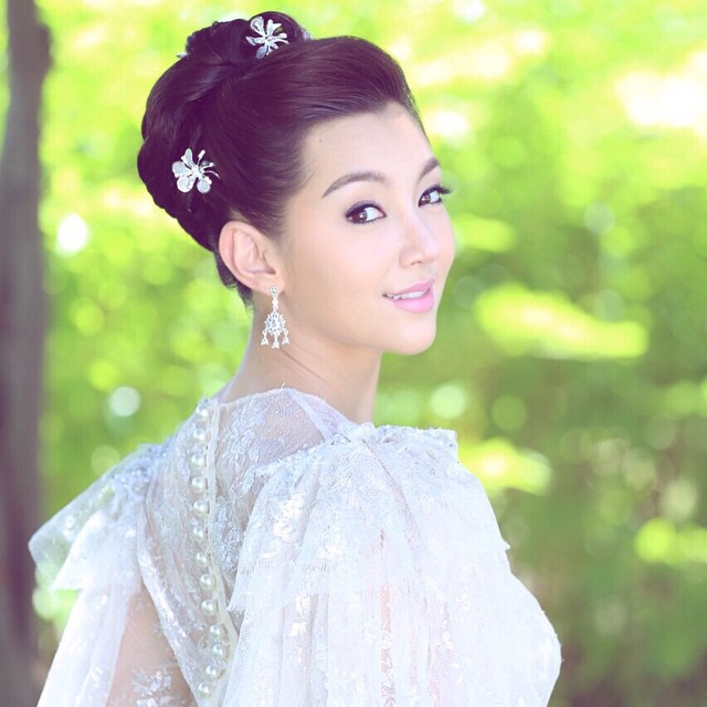 เจมส์ จิ เบลล่า ปดิวรัดา เจมส์ จิ เบลล่า ปดิวรัดา