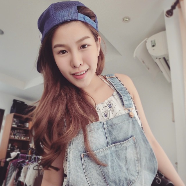 ฝ้าย แอมไฟน์ ฝ้าย แอมไฟน์