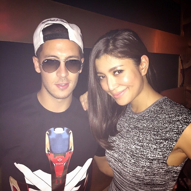 เอมมี่ มรกต ถ่ายภาพคู่ เอเดน ฮาซาร์ด นักเตะเชลซี เอมมี่ มรกต ถ่ายภาพคู่ เอเดน ฮาซาร์ด นักเตะเชลซี