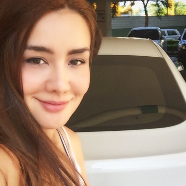 นิโคล เทริโอ รถชน นิโคล เทริโอ รถชน