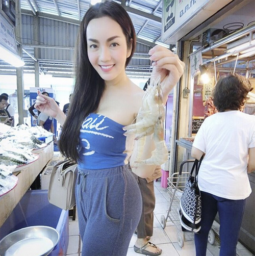 อ๋อม สกาวใจ ชุดว่ายน้ำ อ๋อม สกาวใจ ชุดว่ายน้ำ