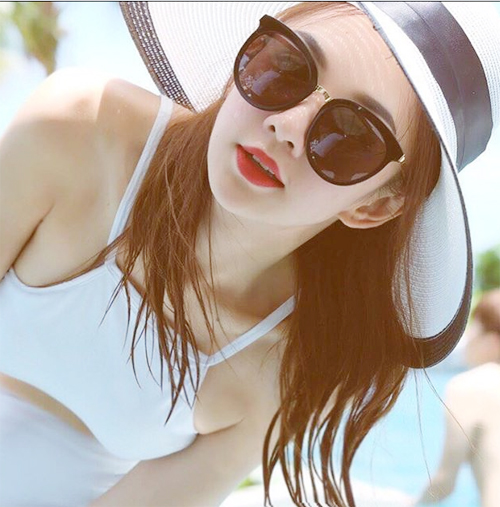 เป้ย ปานวาด ชุดว่ายน้ำ เป้ย ปานวาด ชุดว่ายน้ำ