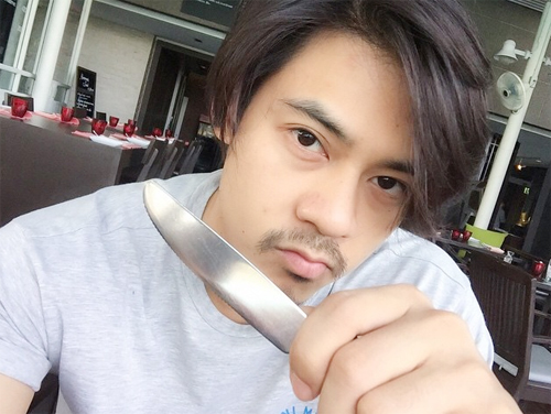 แดน วรเวช ผมหยักศก แดน วรเวช ผมหยักศก