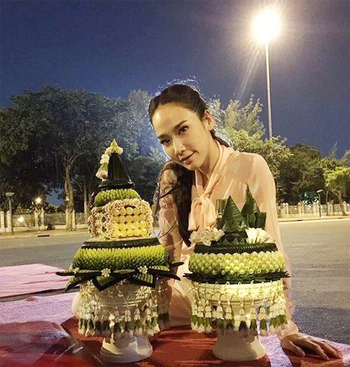 อั้ม พัชราภา ขอพร ร.5 ให้ ปอ ทฤษฎี หายป่วย อั้ม พัชราภา ขอพร ร.5 ให้ ปอ ทฤษฎี หายป่วย