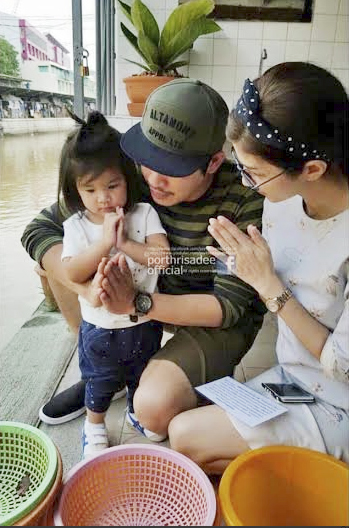 ปอ ทฤษฎี น้องมะลิ โบว์ แวนด้า ปอ ทฤษฎี น้องมะลิ โบว์ แวนด้า