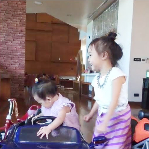 ลูกพลอย ชิดจันทร์ ลูกพลอย ชิดจันทร์