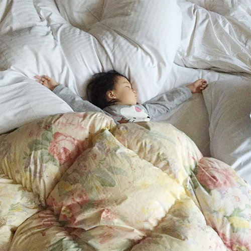 น้องแสนดีลูกสาวโอ๋ ภัคจีรา น้องแสนดีลูกสาวโอ๋ ภัคจีรา