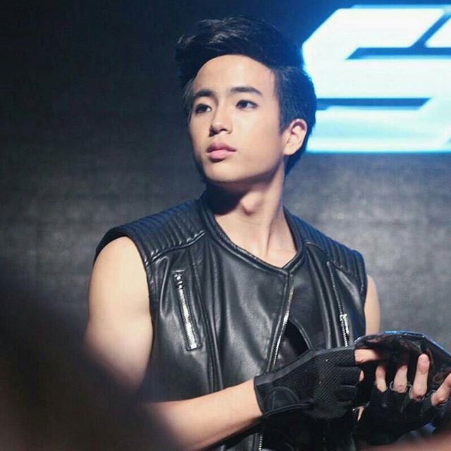 นน ชานน นน ชานน