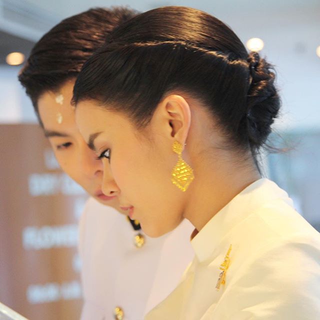 มัดหมี่ พิมดาว มัดหมี่ พิมดาว