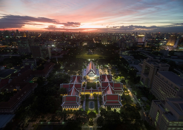 ภาพถ่ายสวยอลัง...ของขวัญจากศิษย์เก่า มอบแด่จุฬาลงกรณ์มหาวิทยาลัย ภาพถ่ายสวยอลัง...ของขวัญจากศิษย์เก่า มอบแด่จุฬาลงกรณ์มหาวิทยาลัย