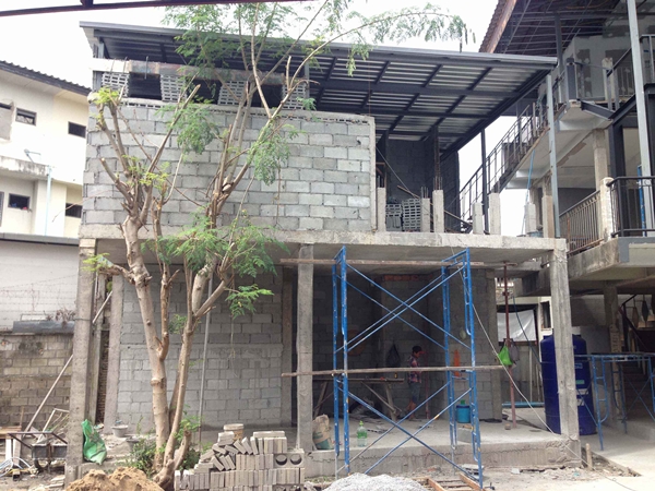 สร้างโฮสเทล เมื่อนักเดินทางอยากสร้างโฮสเทล งานรีโนเวทบ้านเก่าจึงเกิดขึ้น ! สร้างโฮสเทล เมื่อนักเดินทางอยากสร้างโฮสเทล งานรีโนเวทบ้านเก่าจึงเกิดขึ้น !