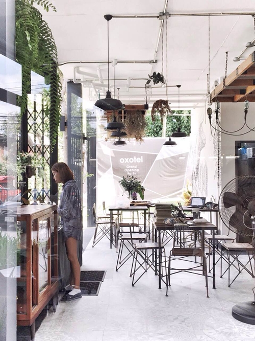 สร้างโฮสเทล เมื่อนักเดินทางอยากสร้างโฮสเทล งานรีโนเวทบ้านเก่าจึงเกิดขึ้น ! สร้างโฮสเทล เมื่อนักเดินทางอยากสร้างโฮสเทล งานรีโนเวทบ้านเก่าจึงเกิดขึ้น !