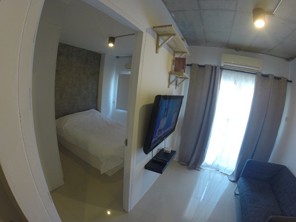 รีโนเวทคอนโดบ้าน ๆ ด้วยงบ 5 หมื่น ให้ชิคแบบฮิปเตอร์ รีโนเวทคอนโดบ้าน ๆ ด้วยงบ 5 หมื่น ให้ชิคแบบฮิปเตอร์