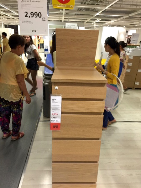 ตกแต่งห้องคอนโดขนาด 22.5 ตร.ม. แบบไม่พึ่งบิวท์อิน ตกแต่งห้องคอนโดขนาด 22.5 ตร.ม. แบบไม่พึ่งบิวท์อิน