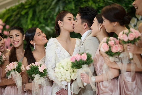 งานแต่งเอมมี่ ไฮโซเจมส์ งานแต่งเอมมี่ ไฮโซเจมส์