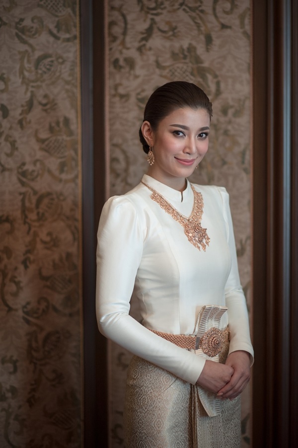 งานแต่งเอมมี่ ไฮโซเจมส์ งานแต่งเอมมี่ ไฮโซเจมส์