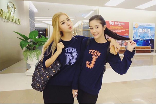 15 พี่น้องดาราหน้าตาดียกบ้าน สวยหล่อดูดี งานนี้มีเกิด ! 15 พี่น้องดาราหน้าตาดียกบ้าน สวยหล่อดูดี งานนี้มีเกิด !