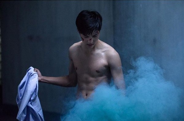 แบงค์ ธิติ แบงค์ ธิติ