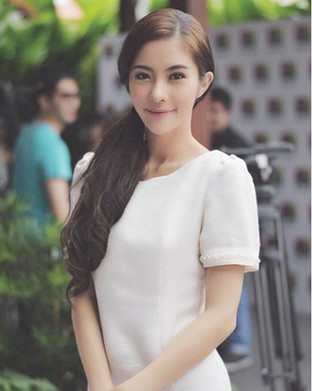 15 พี่น้องดาราหน้าตาดียกบ้าน สวยหล่อดูดี งานนี้มีเกิด ! 15 พี่น้องดาราหน้าตาดียกบ้าน สวยหล่อดูดี งานนี้มีเกิด !