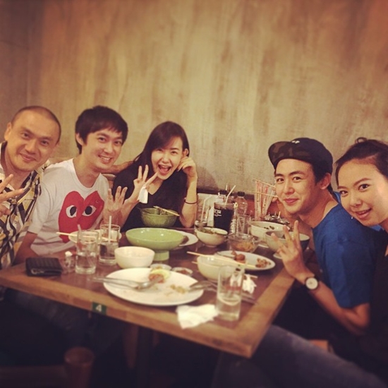 15 พี่น้องดาราหน้าตาดียกบ้าน สวยหล่อดูดี งานนี้มีเกิด ! 15 พี่น้องดาราหน้าตาดียกบ้าน สวยหล่อดูดี งานนี้มีเกิด !