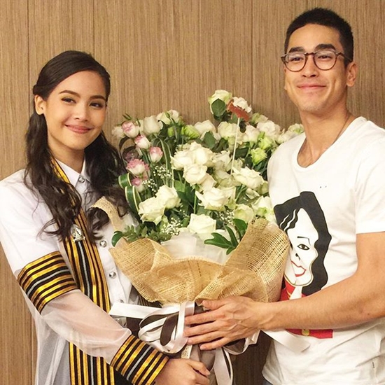 ณเดชน์ ร่วมยินดี ญาญ่า รับปริญญา ณเดชน์ ร่วมยินดี ญาญ่า รับปริญญา