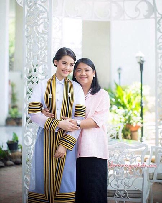 ดารารับปริญญาจุฬา ดารารับปริญญาจุฬา