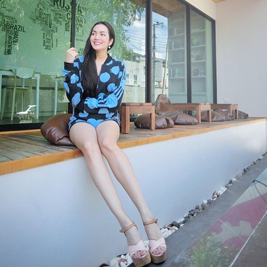 อ๋อม สกาวใจ อ๋อม สกาวใจ