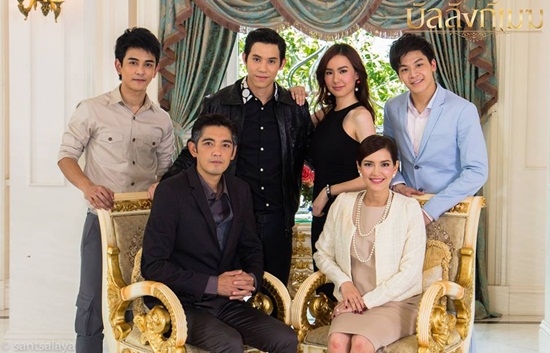 ละครดังแห่งปี 2558 ละครดังแห่งปี 2558