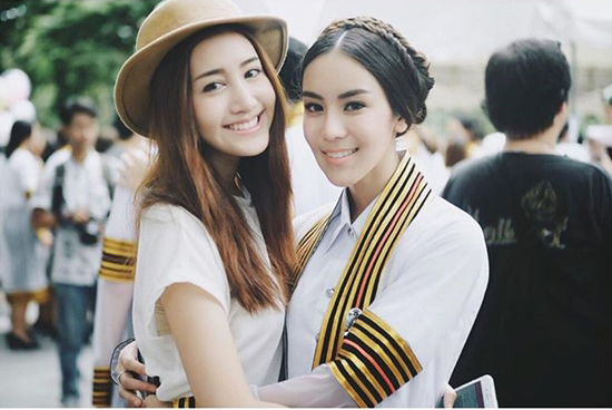 ดารารับปริญญา ดารารับปริญญา