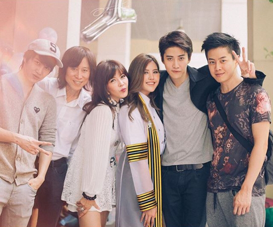 ดารารับปริญญา ดารารับปริญญา