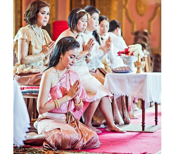 เอมี่ - ครีม - เอมมี่ เอมี่ - ครีม - เอมมี่