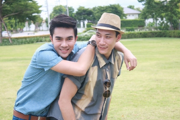 ต๊ะ บีมิกซ์ ต๊ะ บีมิกซ์