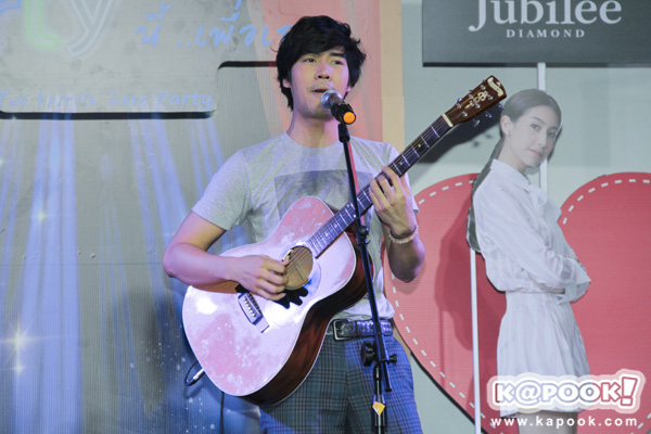 สองหัวใจนี้เพื่อเธอ สองหัวใจนี้เพื่อเธอ