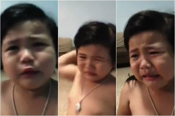 เมื่อหนูน้อยตัวเปื้อนทราย โดนแม่ดุ เมื่อหนูน้อยตัวเปื้อนทราย โดนแม่ดุ