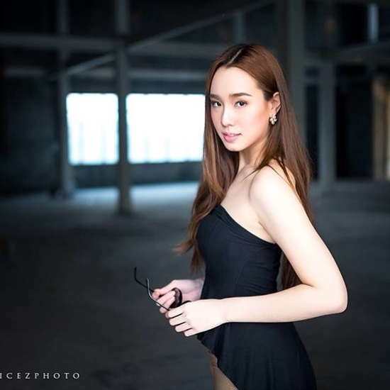 เนย อริสรา สาวสวยวัยใส ชาวเน็ตฟันธงคนนี้ตัวจริงของ แทค ภรัณยู เนย อริสรา สาวสวยวัยใส ชาวเน็ตฟันธงคนนี้ตัวจริงของ แทค ภรัณยู