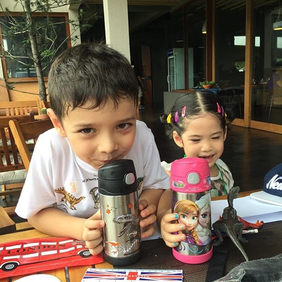 น้องนาวา น้องฮาร์เปอร์ เข้าแคมป์บุกป่ากับคู่รัก อเล็กซ์-เต้ย น้องนาวา น้องฮาร์เปอร์ เข้าแคมป์บุกป่ากับคู่รัก อเล็กซ์-เต้ย