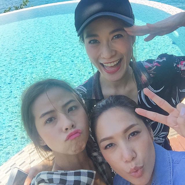 พลอย เฌอมาลย์ - โมเม นภัสสร พลอย เฌอมาลย์ - โมเม นภัสสร