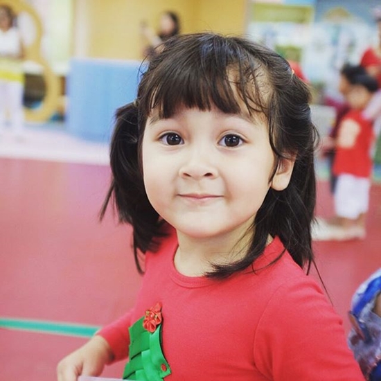 น้องเนซซี่ ลูกสาวแหม่ม คัทลียา  น้องเนซซี่ ลูกสาวแหม่ม คัทลียา