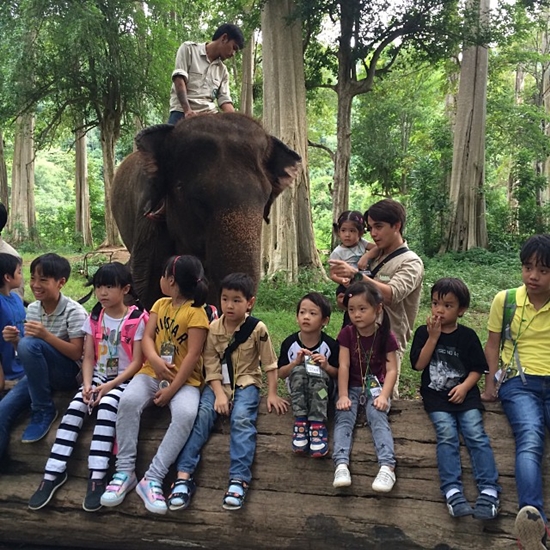 น้องนาวา น้องฮาร์เปอร์ เข้าแคมป์บุกป่ากับคู่รัก อเล็กซ์-เต้ย น้องนาวา น้องฮาร์เปอร์ เข้าแคมป์บุกป่ากับคู่รัก อเล็กซ์-เต้ย