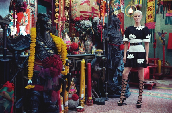 เมื่อห้างหรูแห่งนิวยอร์ก มาถ่ายแบบในกรุงเทพฯ...แฟชั่นสุดชิคจึงบังเกิด เมื่อห้างหรูแห่งนิวยอร์ก มาถ่ายแบบในกรุงเทพฯ...แฟชั่นสุดชิคจึงบังเกิด