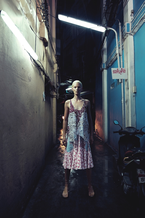 เมื่อห้างหรูแห่งนิวยอร์ก มาถ่ายแบบในกรุงเทพฯ...แฟชั่นสุดชิคจึงบังเกิด เมื่อห้างหรูแห่งนิวยอร์ก มาถ่ายแบบในกรุงเทพฯ...แฟชั่นสุดชิคจึงบังเกิด