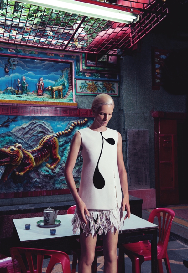 เมื่อห้างหรูแห่งนิวยอร์ก มาถ่ายแบบในกรุงเทพฯ...แฟชั่นสุดชิคจึงบังเกิด เมื่อห้างหรูแห่งนิวยอร์ก มาถ่ายแบบในกรุงเทพฯ...แฟชั่นสุดชิคจึงบังเกิด