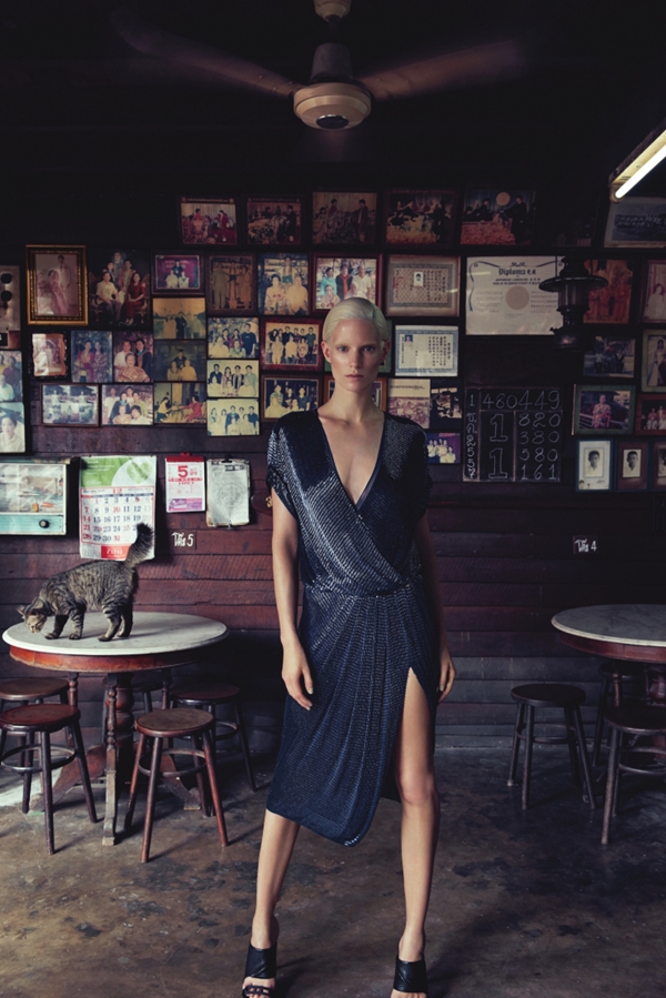 เมื่อห้างหรูแห่งนิวยอร์ก มาถ่ายแบบในกรุงเทพฯ...แฟชั่นสุดชิคจึงบังเกิด เมื่อห้างหรูแห่งนิวยอร์ก มาถ่ายแบบในกรุงเทพฯ...แฟชั่นสุดชิคจึงบังเกิด